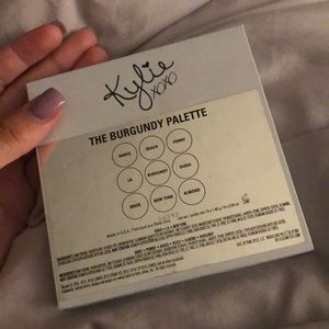 Kylie Jenner BURGUNDY PALETTE